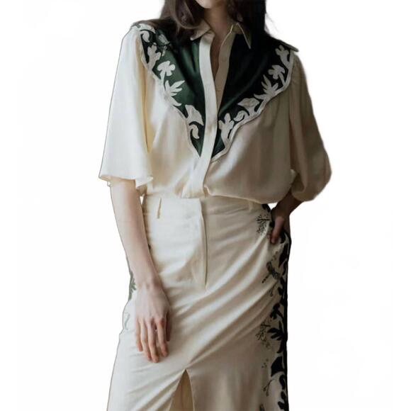 NEW NEVER A WALLFLOWER august embroidery button down shirt in white